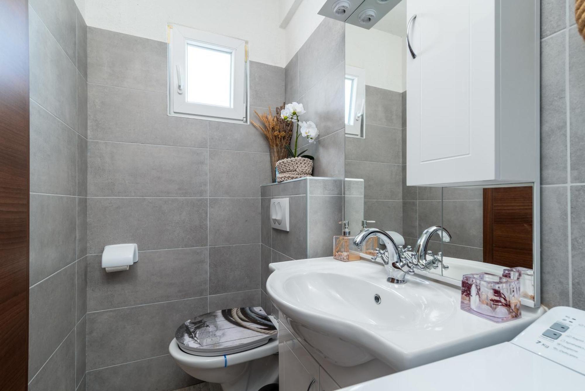 Studio Apartment Dona Trogir Bagian luar foto
